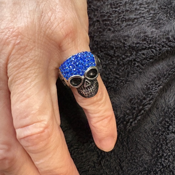 Stainless Steel Skull Ring with Blue Crystal Top. 
Beautiful Vivid Blue Sparkle. - Picture 5 of 12